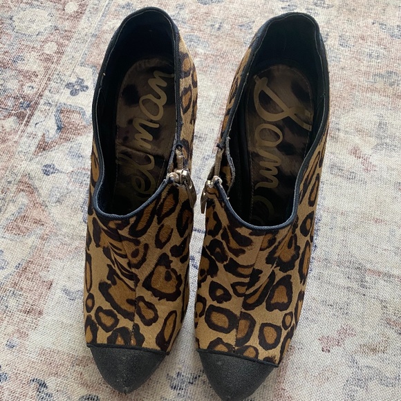 Sam Edelman booties - Picture 1 of 3